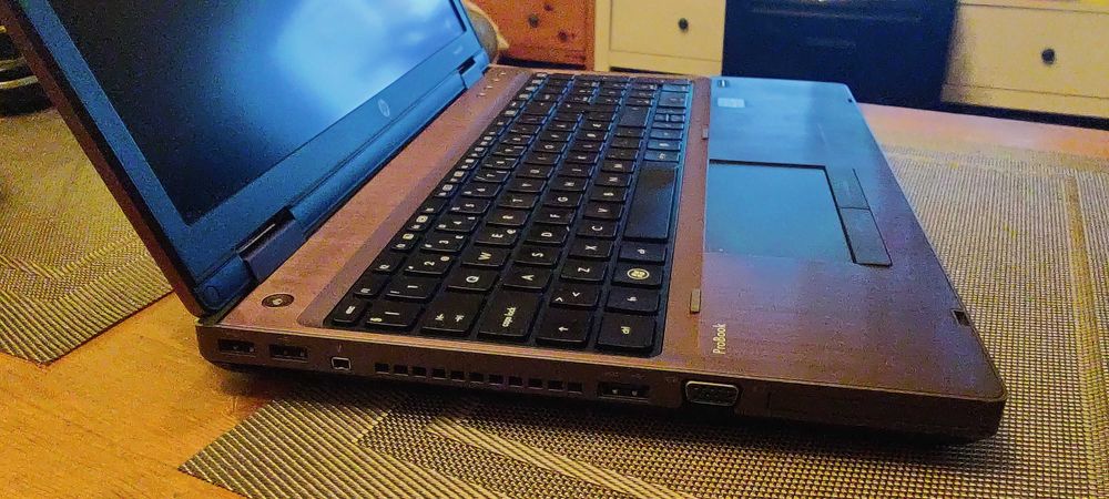 HP 6560B - 15,6 cala -Core i5 4 x 3,20 GHz - 6GB Ram -256GB SSD -Win10