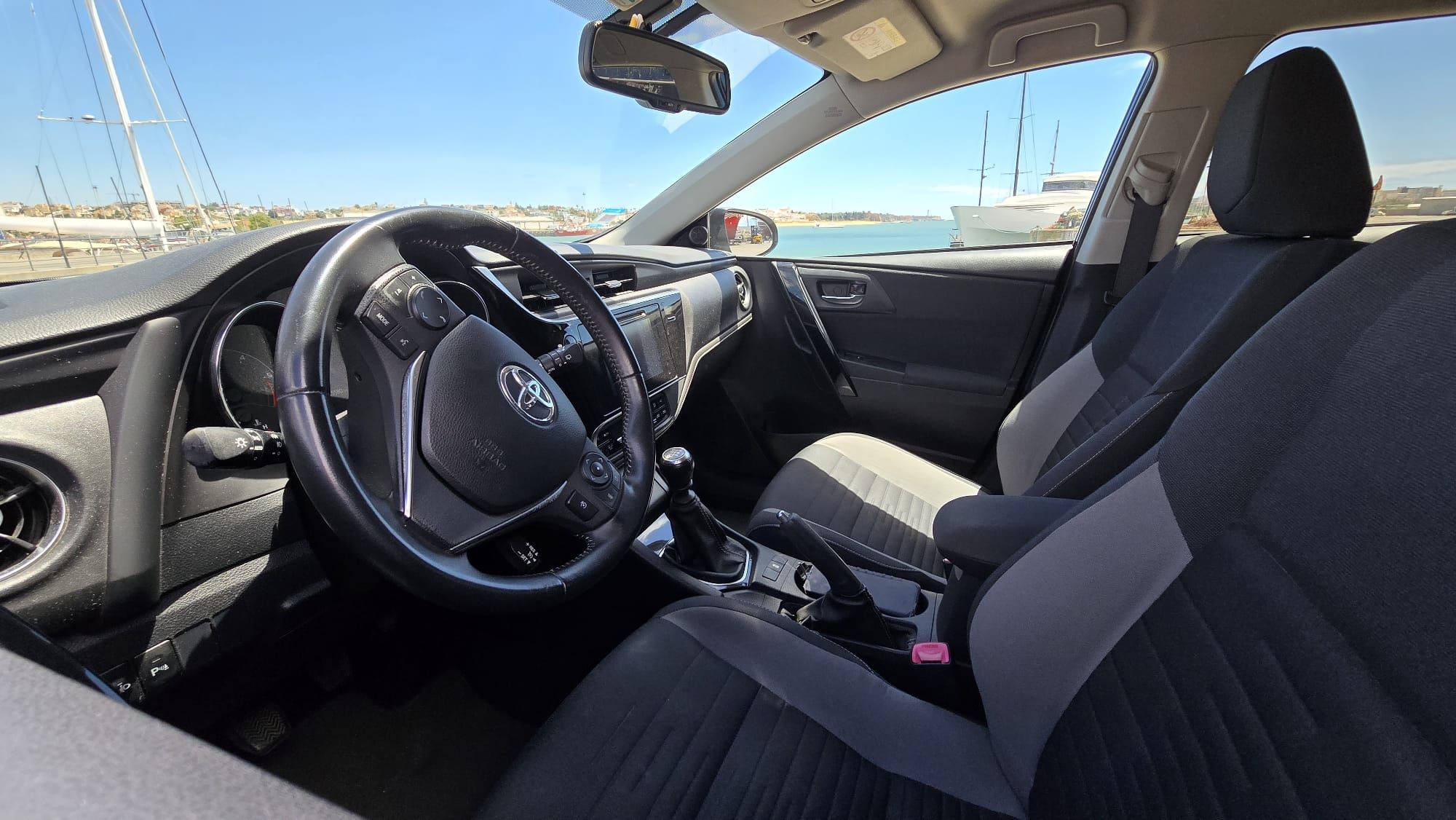 Toyota auris 1.4 d4d touring sports