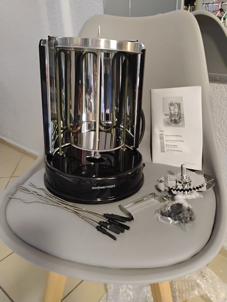 Nowy Grill elektryczny do kebaba i szaszłyków firmy Gourmetmaxx