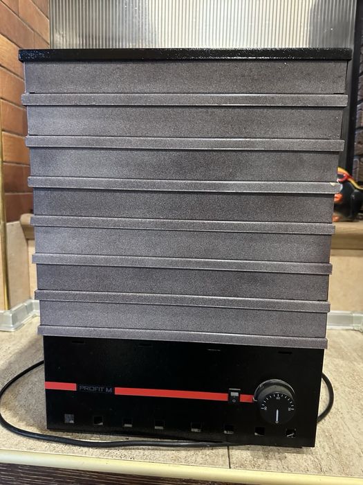 Сушарка для овочів та фруктів PROFITM