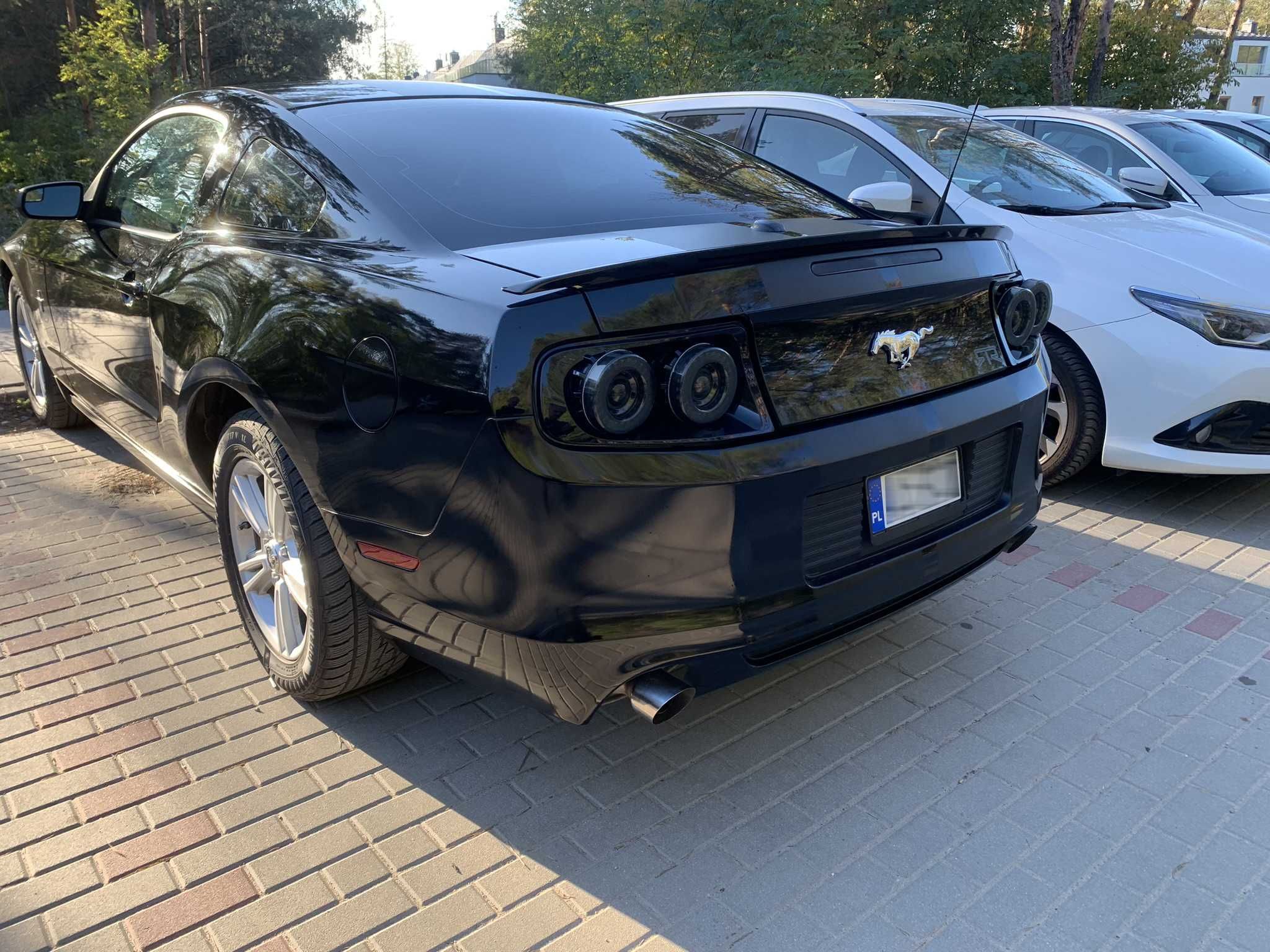 Lampy tył FORD MUSTANG 2013\2014 (Lampy przerobione , cena za komplet)