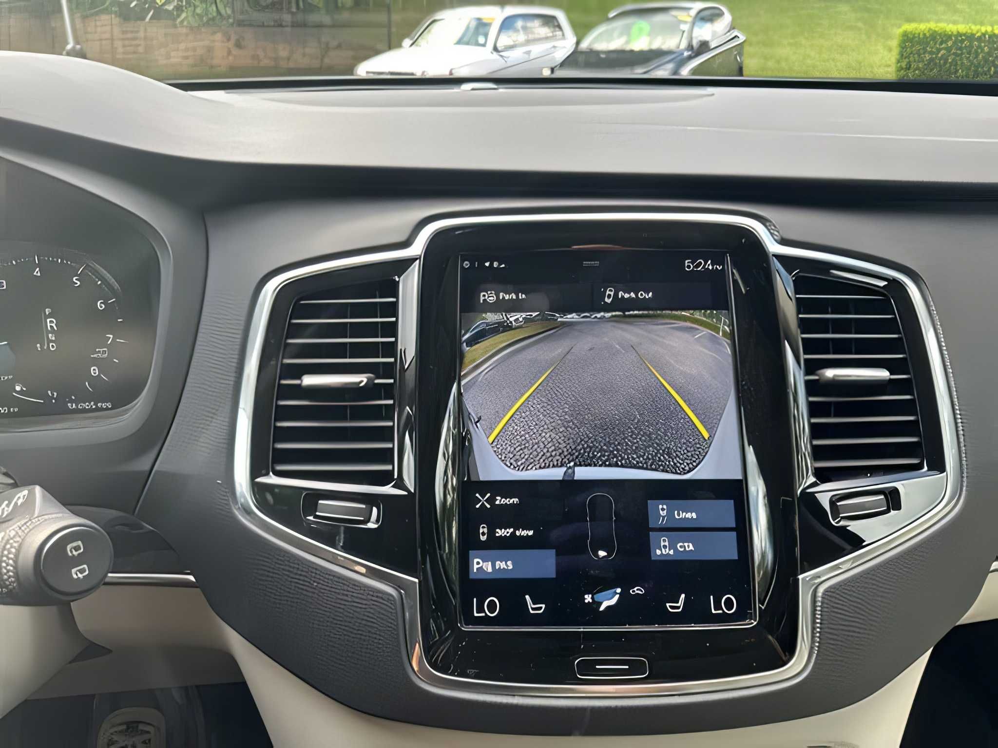 2018 Volvo XC90 T6
