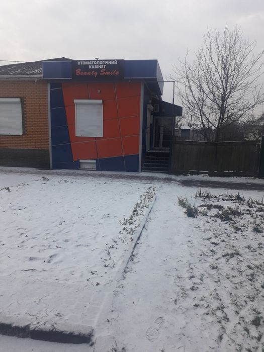 Аренда полупідвал. приміщ. ,центр Київська 152