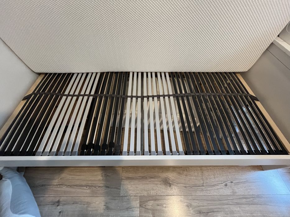Łożko HEMNES Ikea 90/200 stan bardzo dobry!