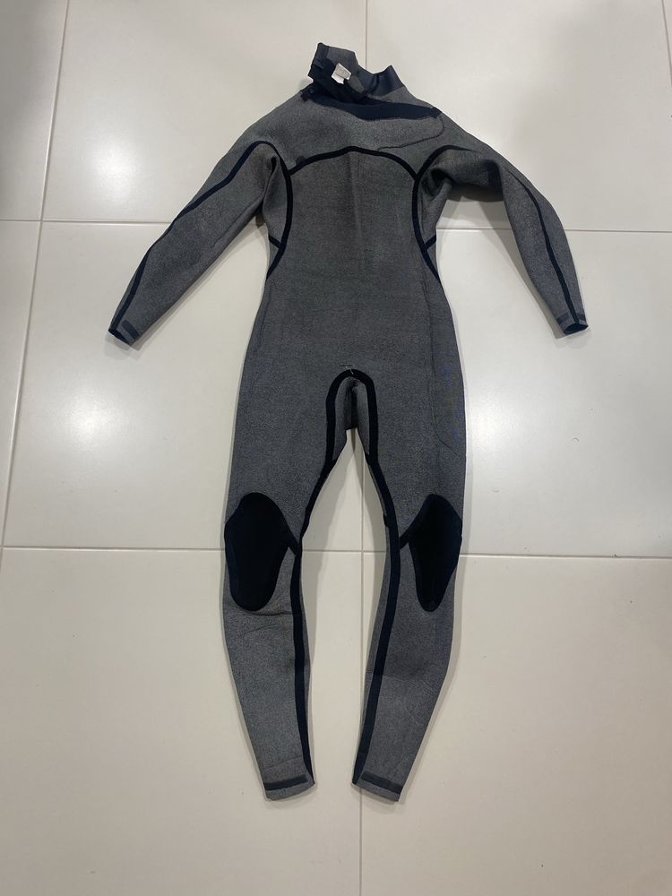 Fato Surf Xcel PHOENIX 4/3MM Black/Graphite/Black