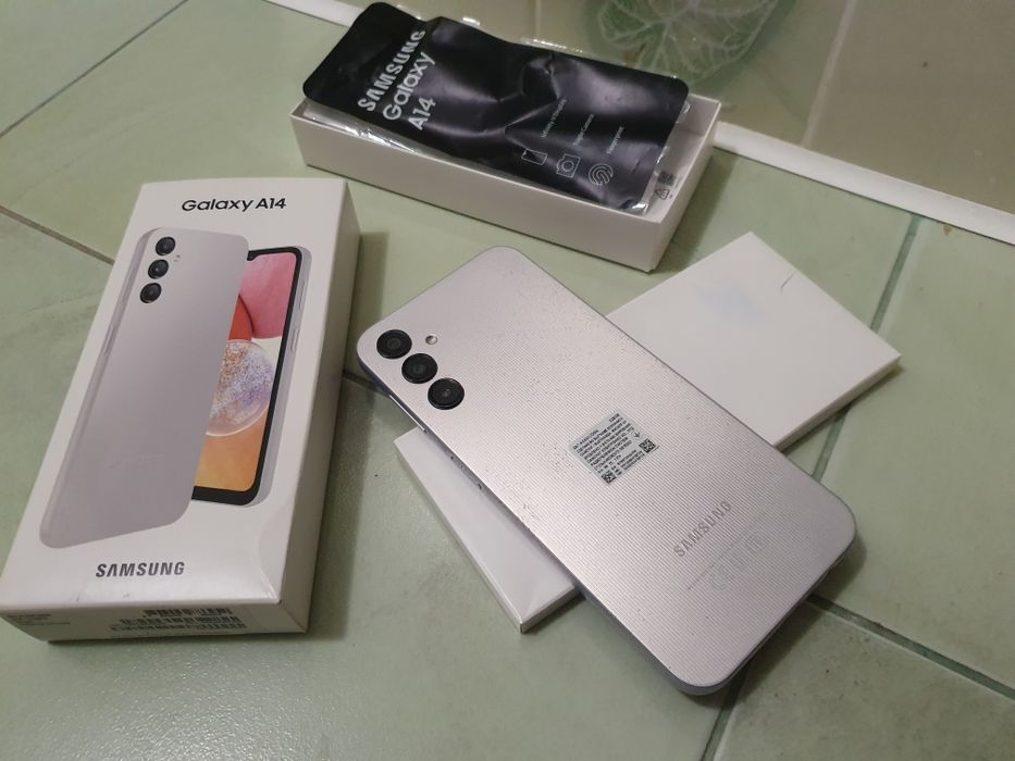 Продаю смартфон Samsung Galaxy A14 128gb Без тріщин