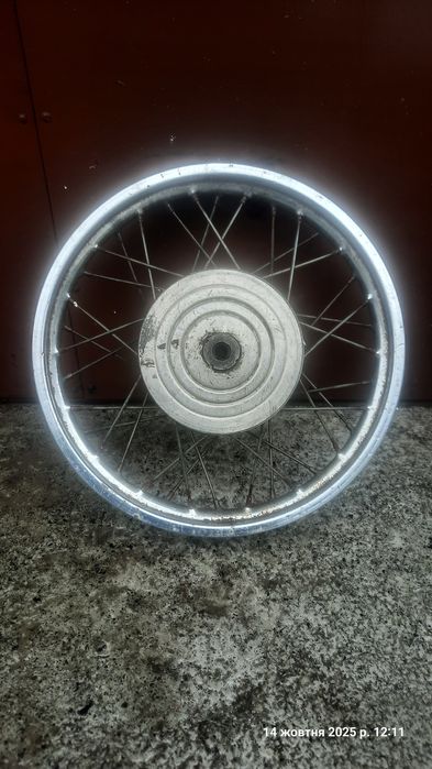 Колесо на мотоцикл иж