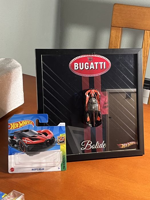 Hot wheels variados