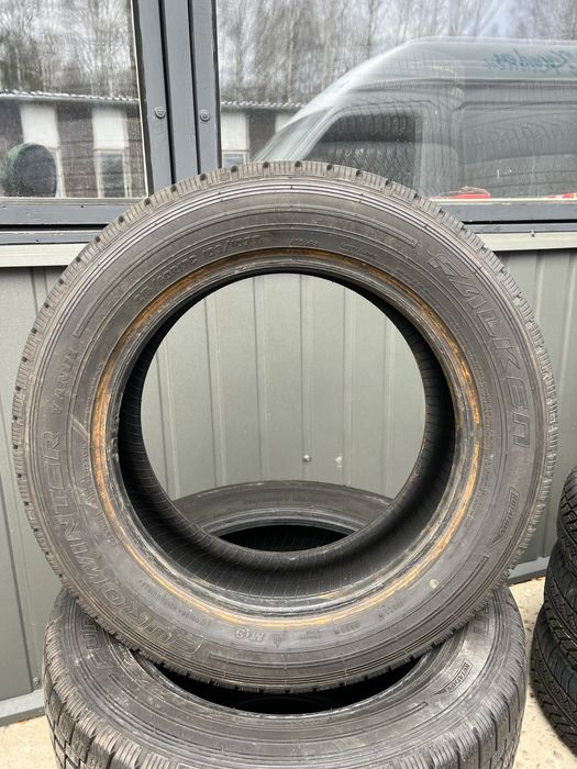 Зимові шини 215/60/17С 109/107Т Falken EuroWinter Van01