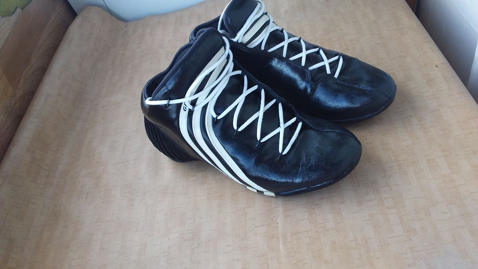 кросівки кроссовки баскетбольні баскетбольные високі высокие adidas