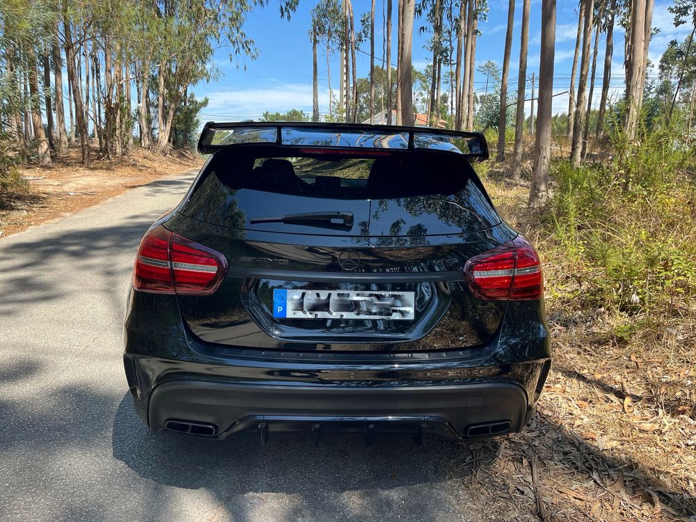 Mercedes-Benz GLA 45 AMG 4-matic black night edition