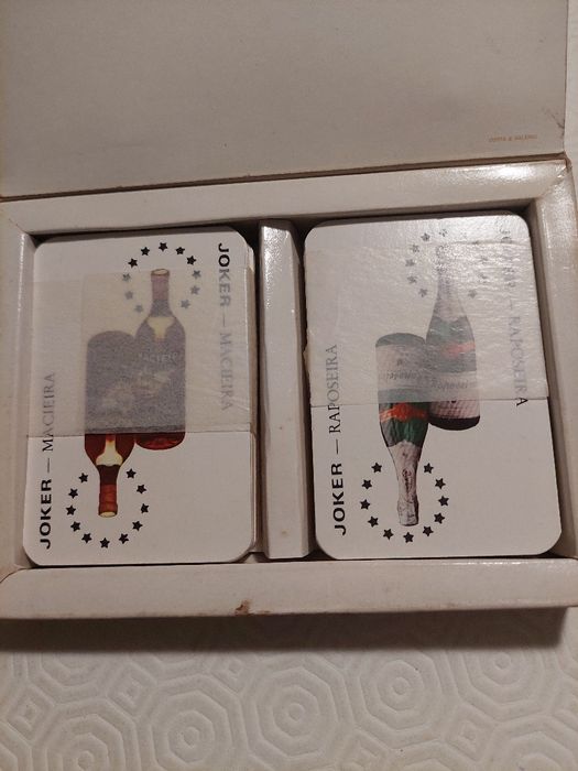 2 baralhos de cartas comerativos dos 100 Anos da Macieira