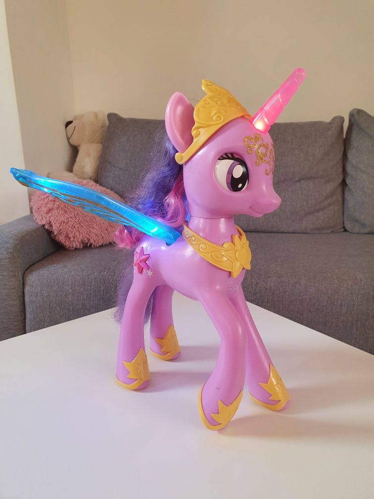 Księżniczka Pony Twilight Sparkle interaktywna!