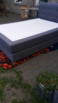 Łóżko tapicerowane z materacem 140x200