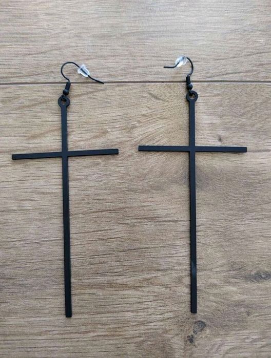 Kolczyki długie krzyże czarne
