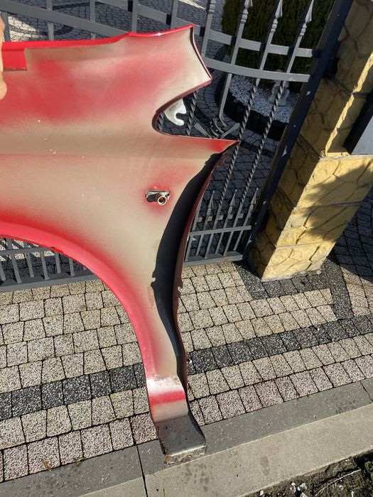 Opel Corsa D Prawy Blotnik Z547