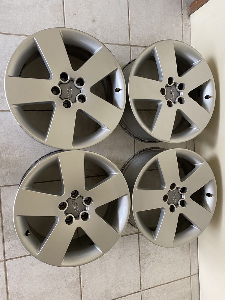 Jantes 17” 5x112 originais Audi A3 A4 A6 vw golf caddy skoda