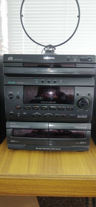 МУЗИЧНИЙ ЦЕНТР SAMSUNG MAX-555 — звук 2х70 Вт, 2 мікрофонні входи