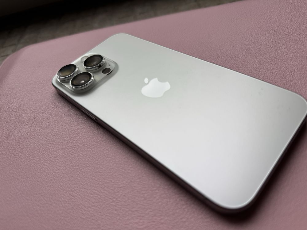 iPhone 15 pro max 256G kondycja 88%