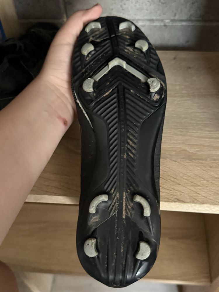 Sprzedam korki nike merculaiar orginalne do odrestałrowania i wyprania