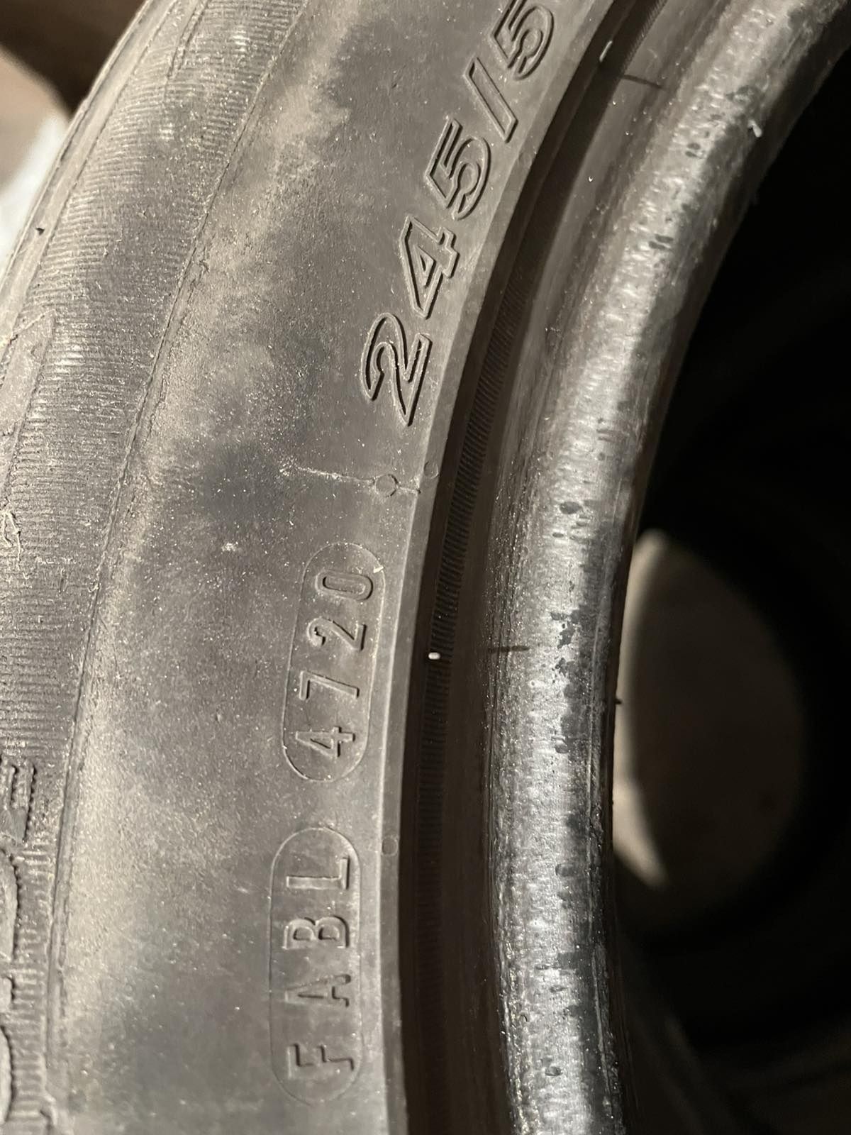 Шини r18 пара 245/50