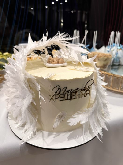 Торти на замовлення • Кенді бар• День народження• Весілля• Хрещення