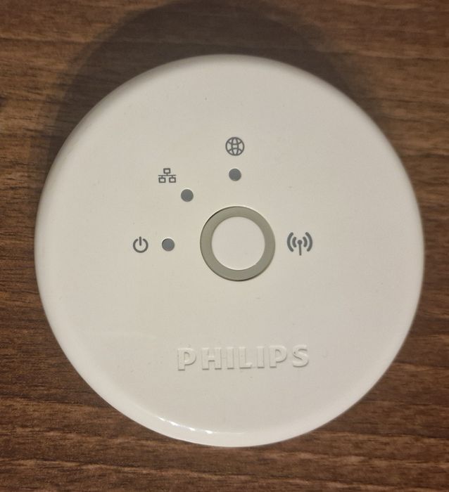 Philips Hue, żarówka white and colour, mostek, zasilacz, przewód