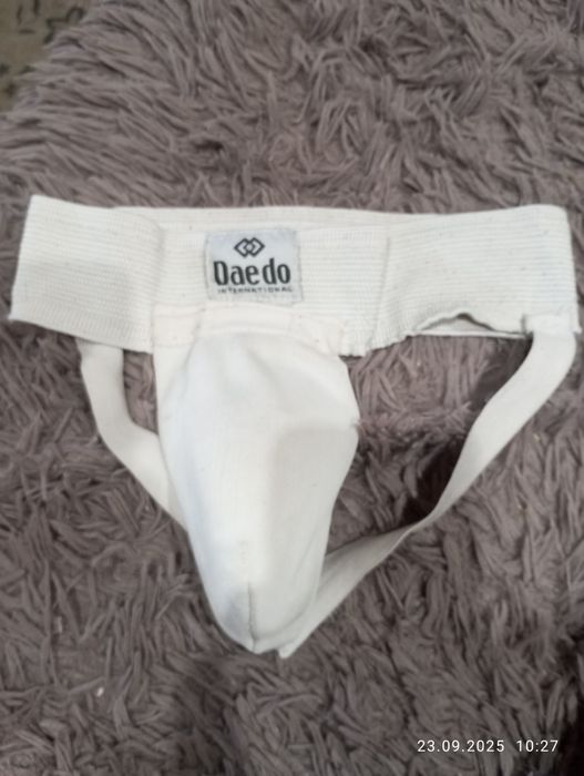 Продам напашник  розмір М