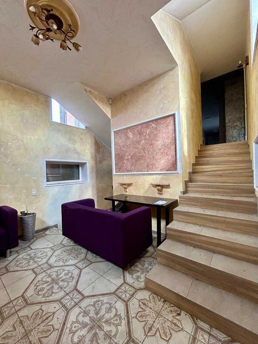 Продаж шикарного великого будинку у с. Слобода за 15 км від Черкас