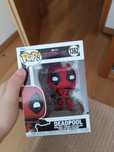 Boneco Funkopop Deadpool selado sem uso direto da loja comprado disney