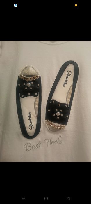 T-shirt koszulka damska krótki rękaw biała aplikacja buty