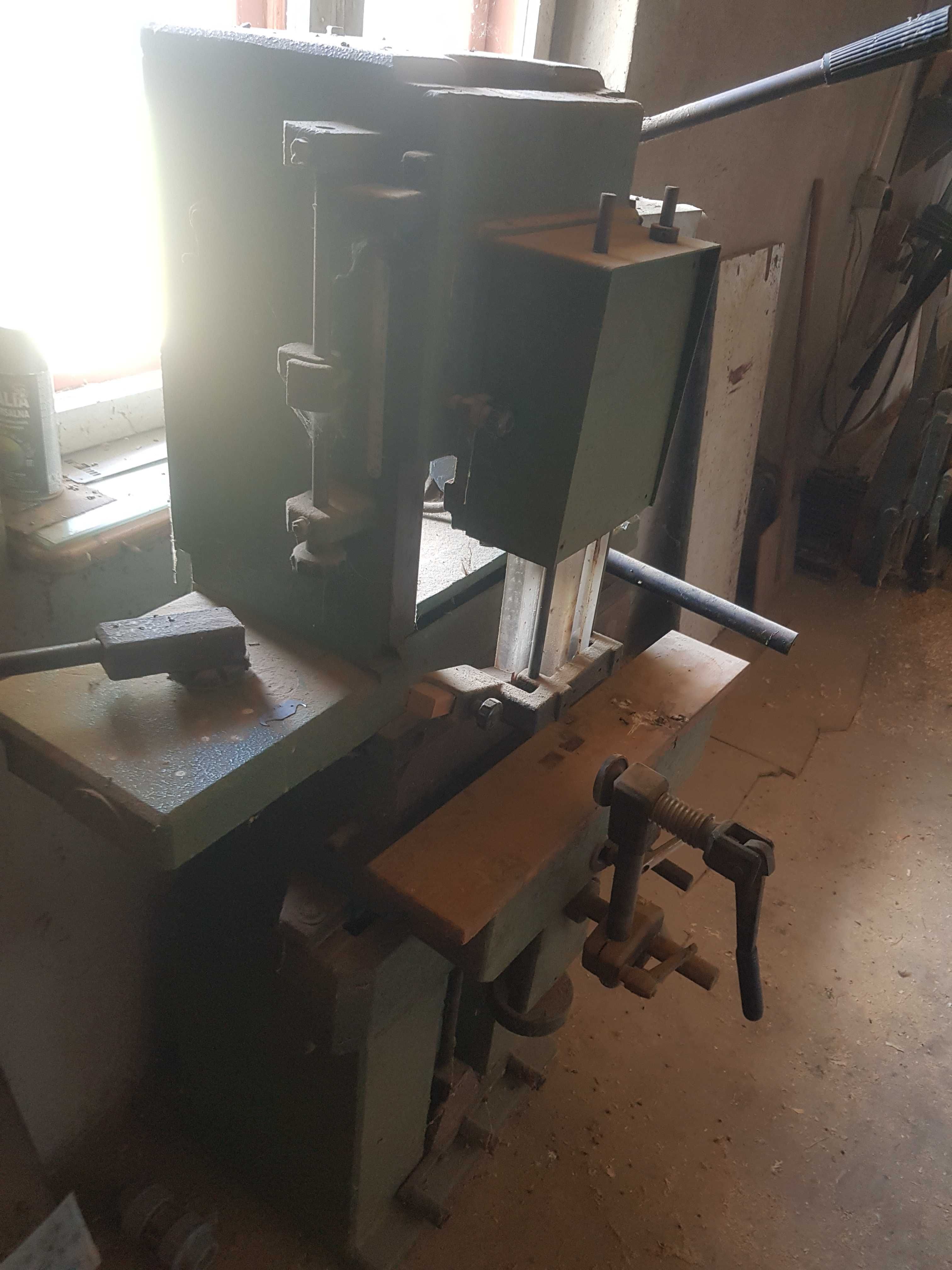 Pila radialna dewalt