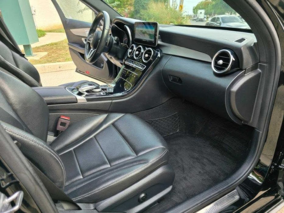Mercedes-Benz C-Class C300 4MATIC      2020