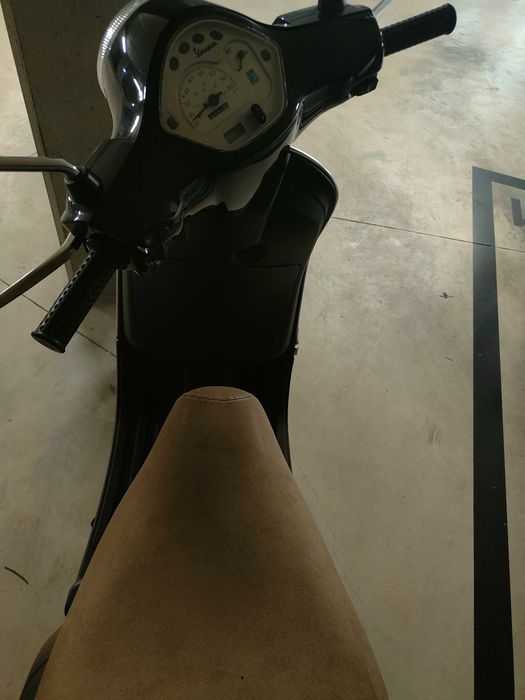 Vendo Vespa LX50 - Lisboa
