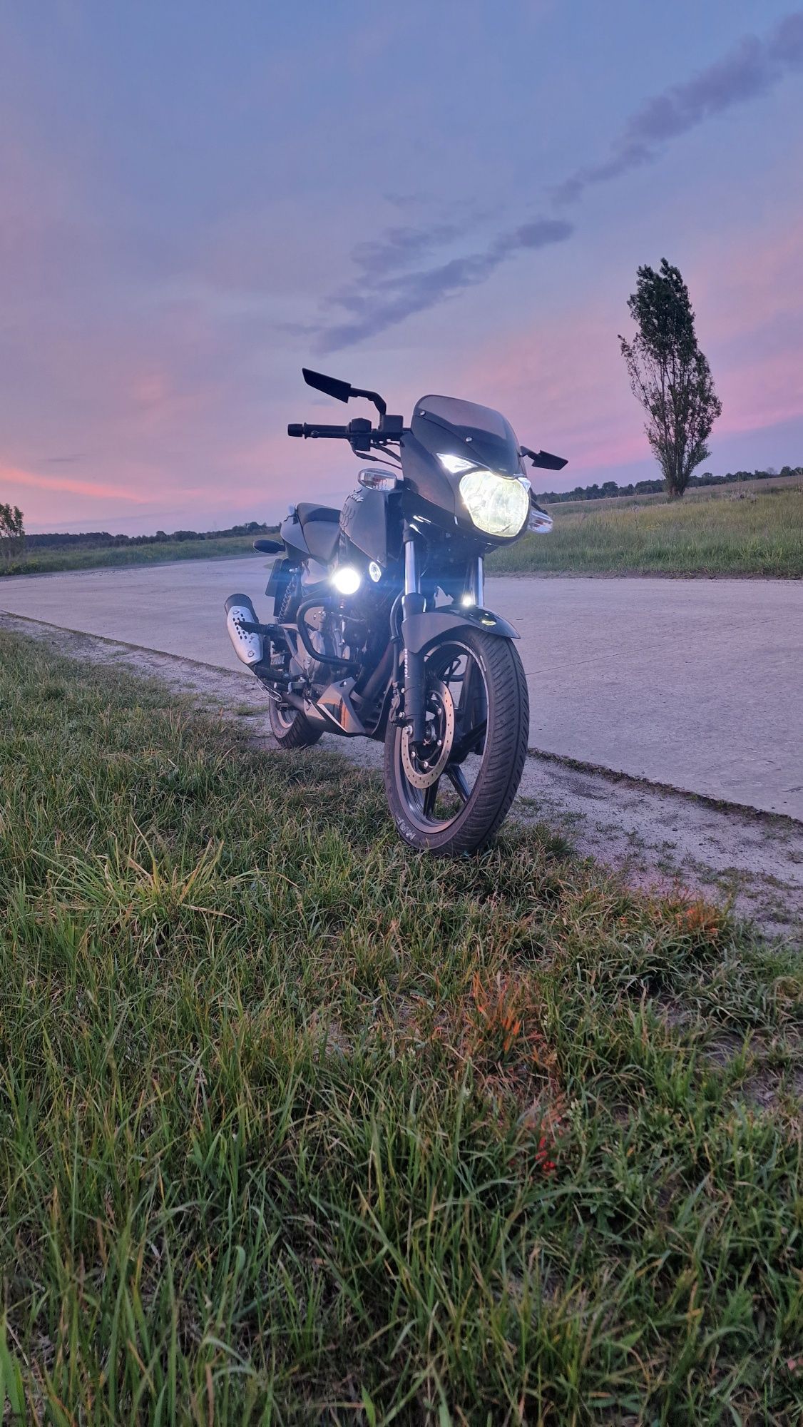 Продам bajaj pulsar 180
