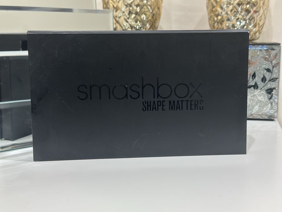 Smashbox Shape Matters - paleta cieni, do konturowania i do brwi