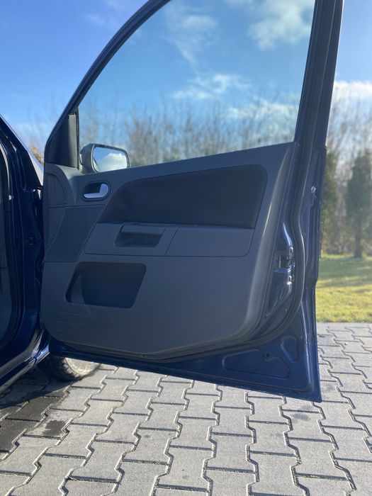 Продаєть Ford Fusion 2003 1.4 Disel