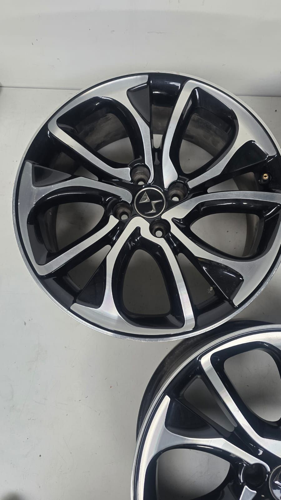 Felga 18" Citroen DS4 7.5Jx18 CH4-29