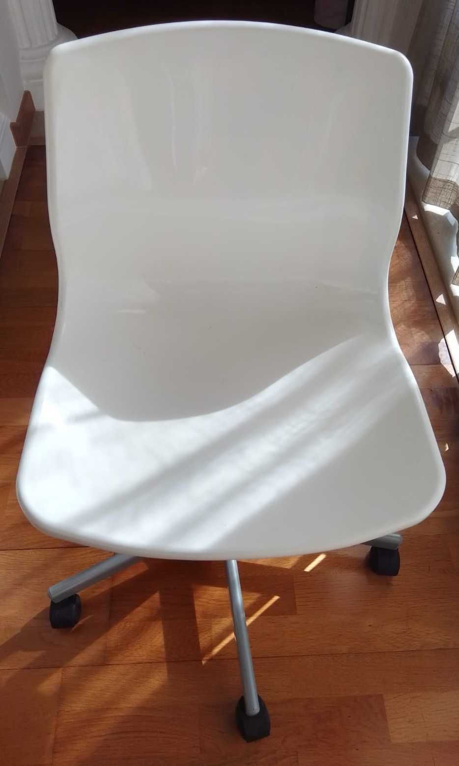 Cadeira para secretária
