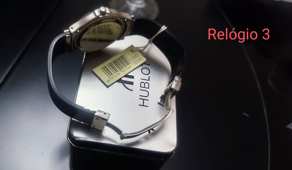 Bonito Relógio Novo