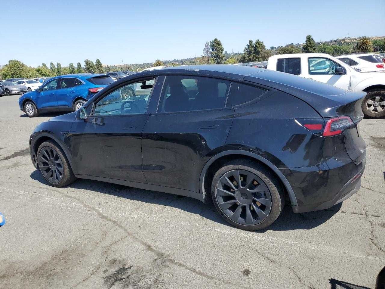 Автомобіль 2020 TESLA MODEL Y