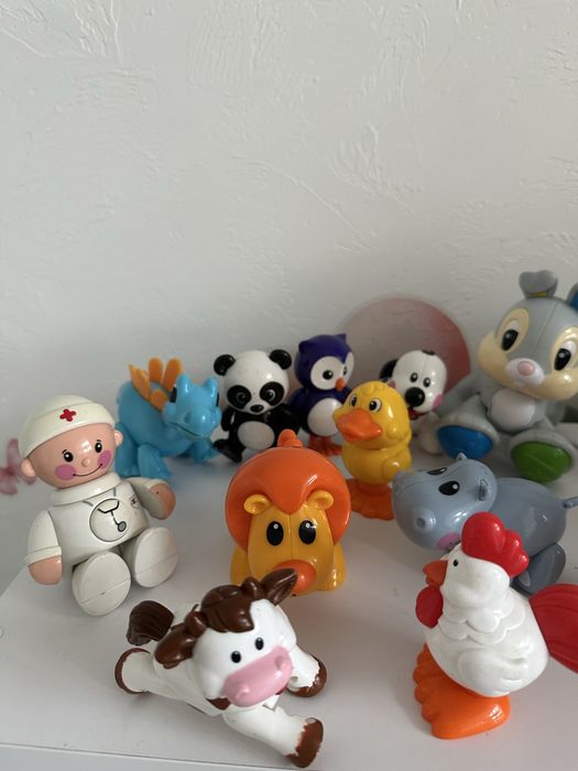 Іграшки погремушки трещітки Tolo Fisher Price