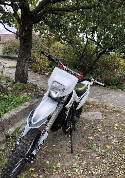 Продам пит байк bse 140