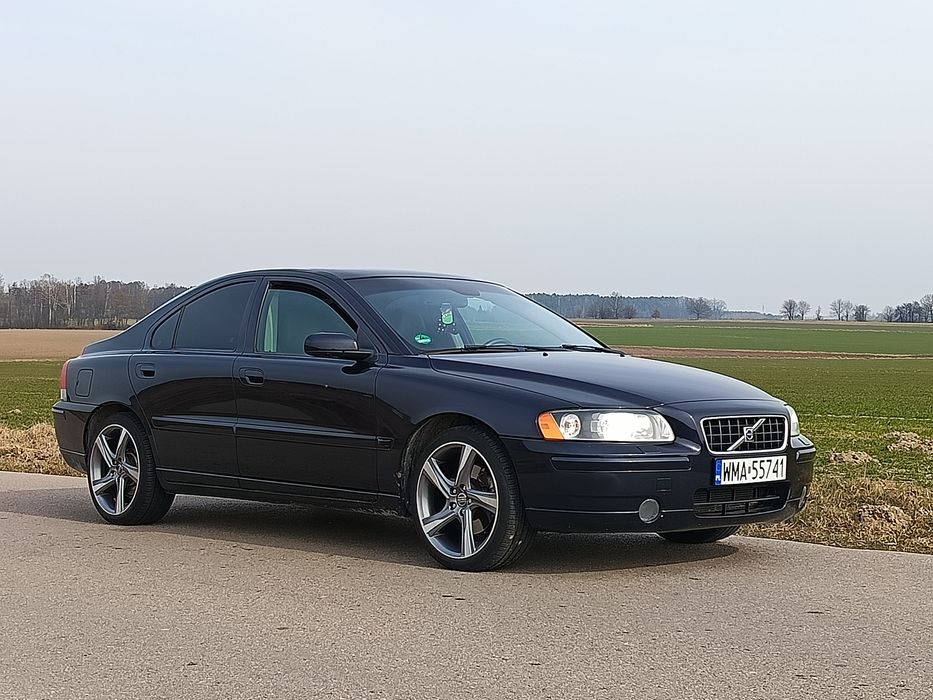 Volvo S60 2.4 MOMENTUM
