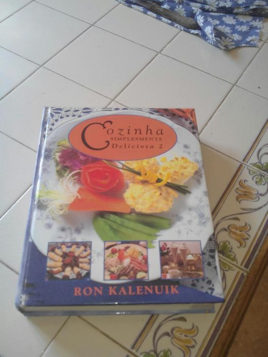 Livro antigo de culinária