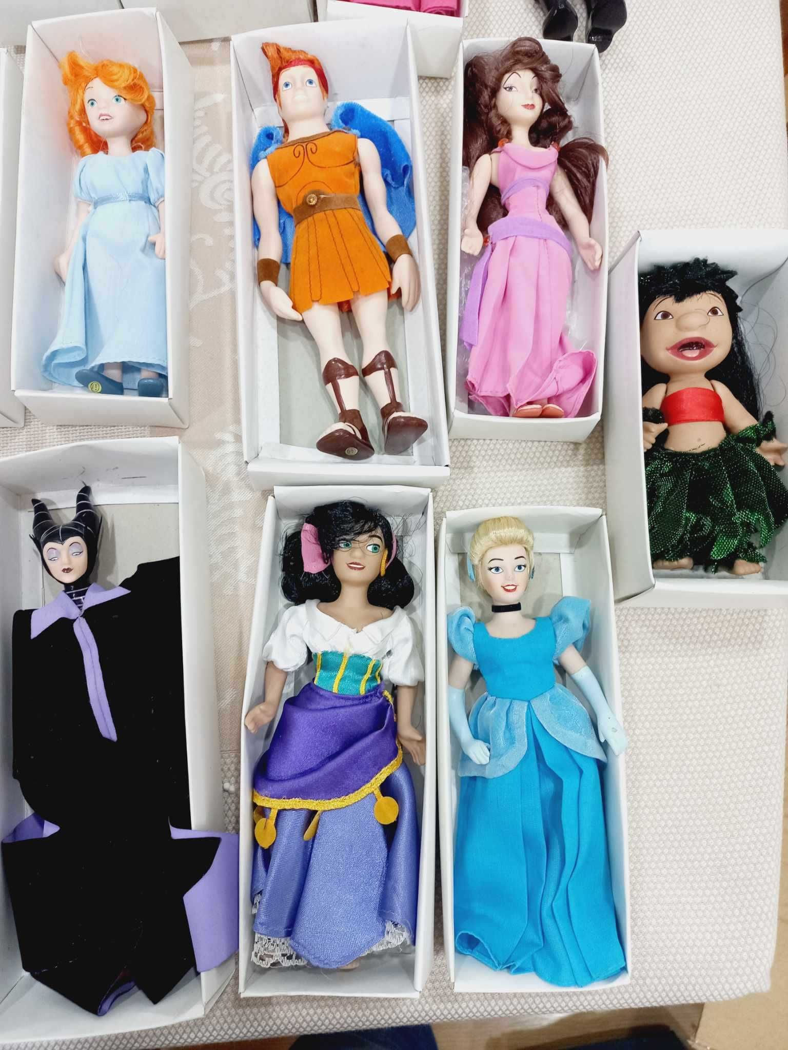 Bonecas porcelana Disney - coleção - novas