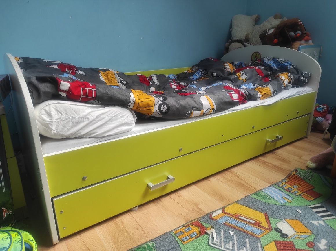 Meble dziecięce komplet