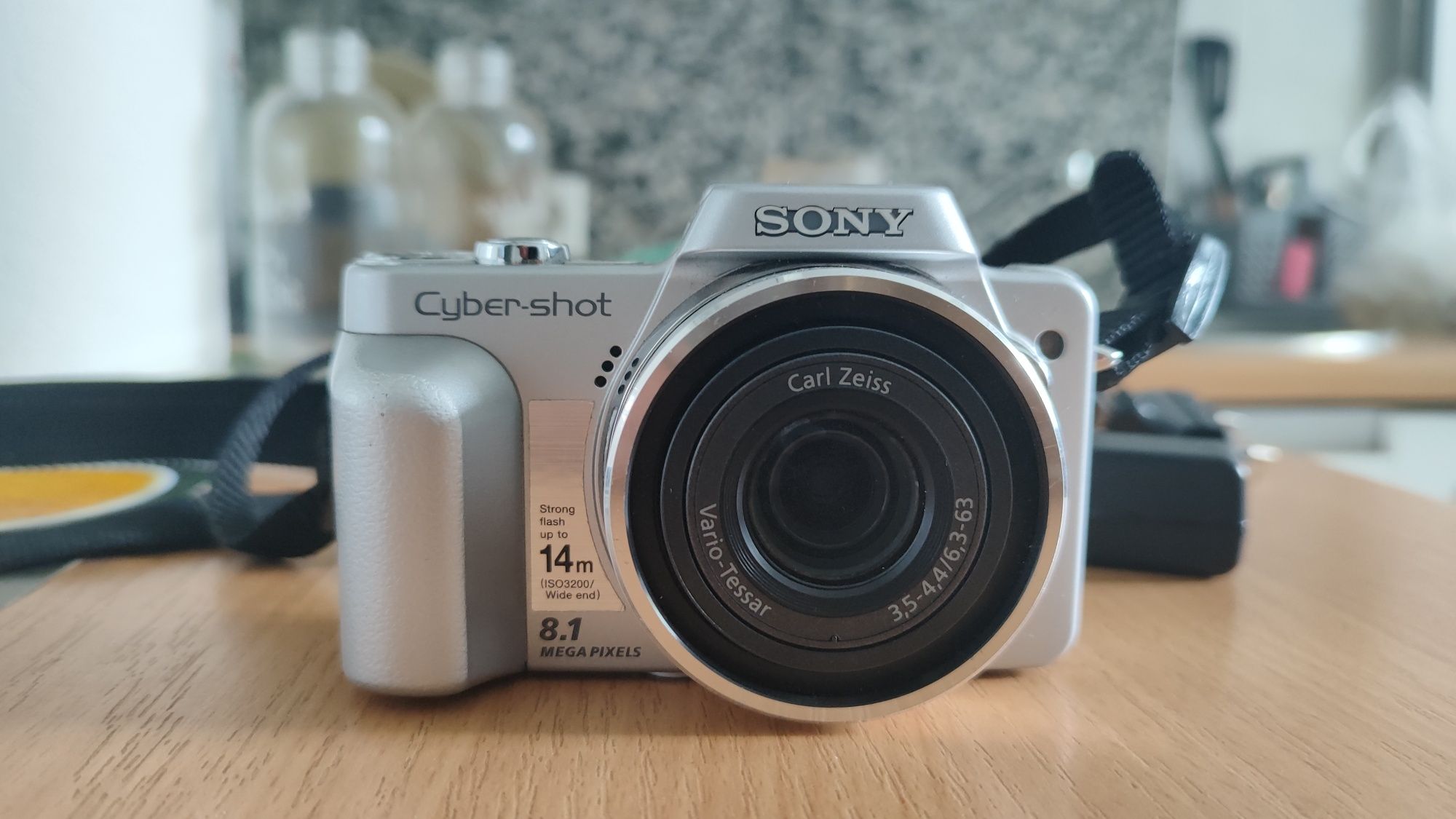 Sony DSC H3 w bardzo dobrym stanie