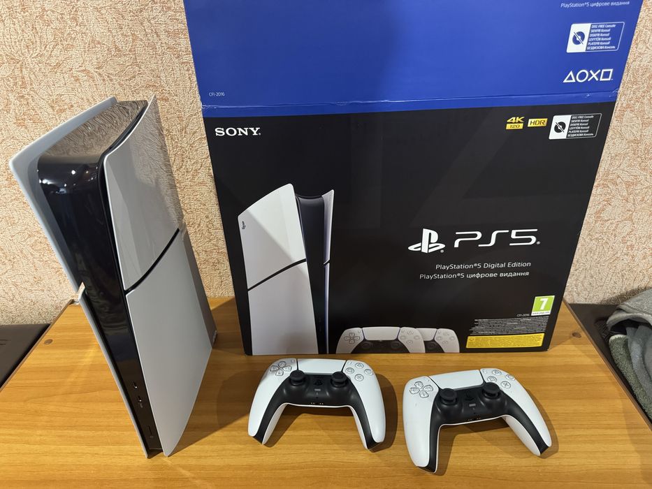 PlayStation 5 Slim Digital Edition + DualSense