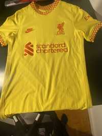 3 equipamento liverpool 21/22